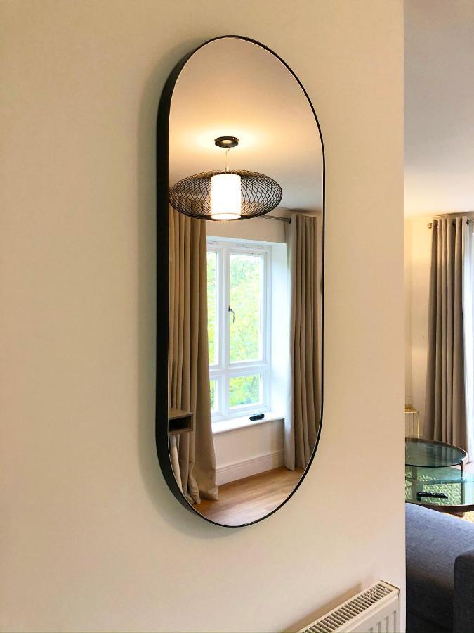 Parkside Penthouse Apartment Yeovil Bagian luar foto
